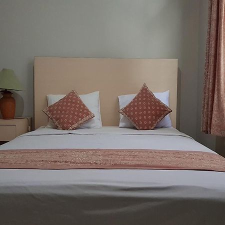 Oyo 3819 Hotel Winotosastro Yogyakarta Eksteriør billede