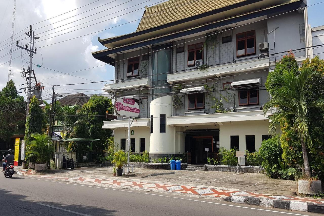Oyo 3819 Hotel Winotosastro Yogyakarta Eksteriør billede