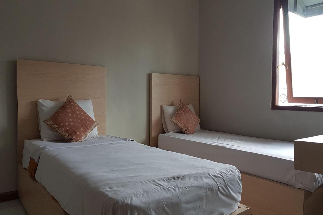 Oyo 3819 Hotel Winotosastro Yogyakarta Eksteriør billede